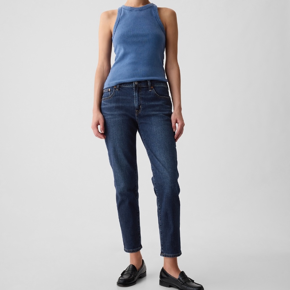 GAP Women's Dark Blue Straight Leg Jeans